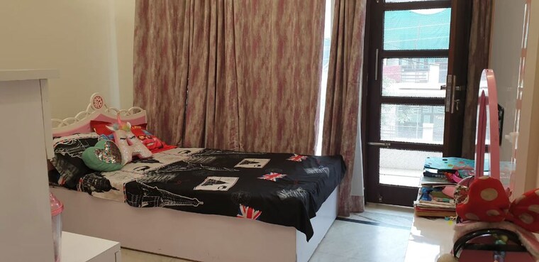 Bedroom, sector 14 3 Bedroom 1700 Sq.Ft. Independent House In Sector 14 Gurgaon 10684926