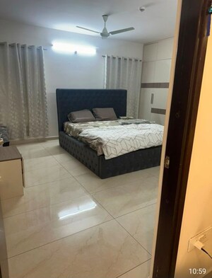 Bedroom in 3 BHK Apartment at Cybercity Rainbow Vistas Rock Gardens, Hi Tech City – for Rent