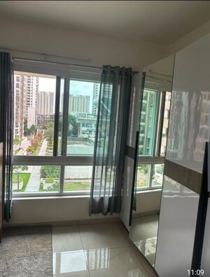 Room in 3 BHK Apartment at Cybercity Rainbow Vistas Rock Gardens, Hi Tech City – for Rent