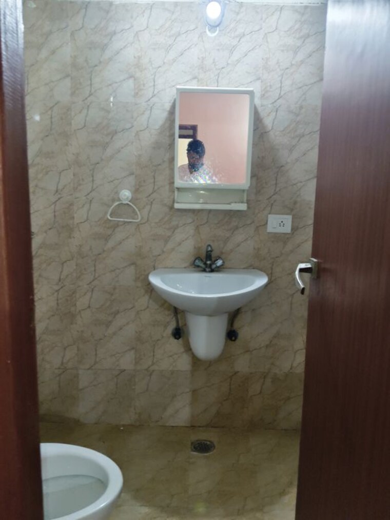 Bathroom, urbtech-xaviers 3.5 Bedroom 1400 Sq.Ft. Apartment In Sector 168 Noida 10684967