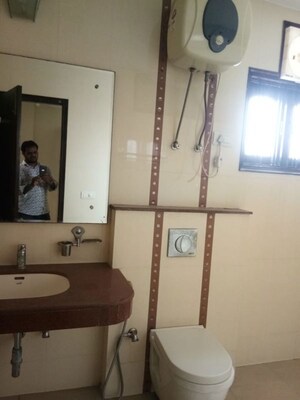 Team Area in 3 BHK Independent House at Sector 14 – for Rent