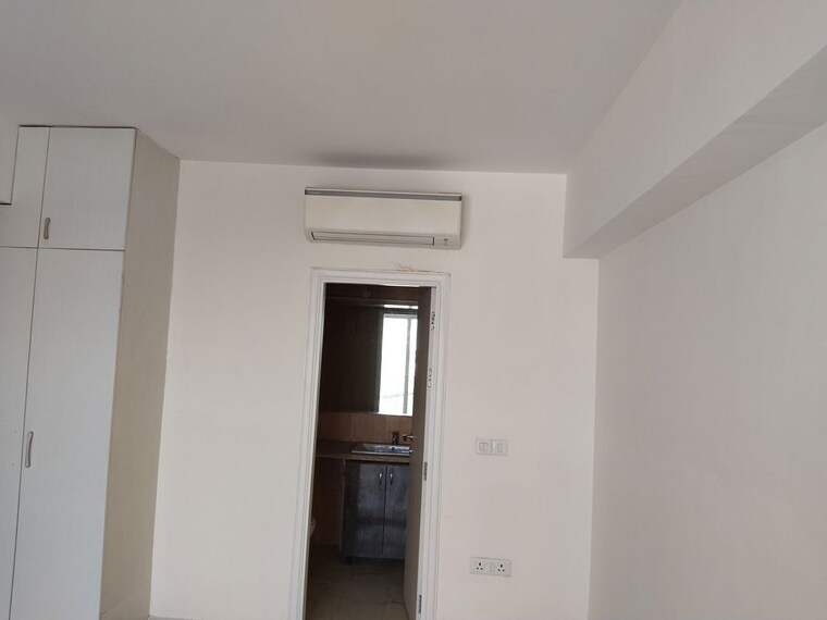 undefined, dlf-the-skycourt 3 Bedroom 1931 Sq.Ft. Apartment In Sector 86 Gurgaon 10684975