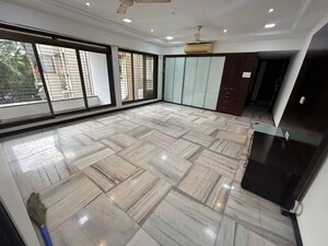 2 BHK Apartment For Rent in Juhu