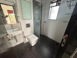 Washroom in 2 BHK Apartment at Juhu – for Rent