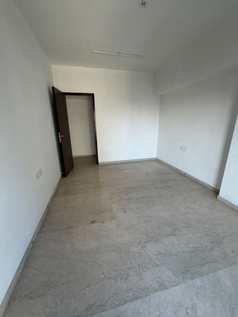 Room, juhu 3 Bedroom 1150 Sq.Ft. Apartment In Juhu Mumbai 10685003
