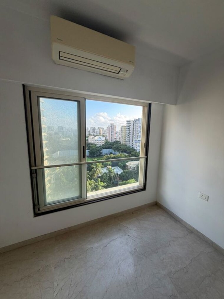 Room, juhu 3 Bedroom 1150 Sq.Ft. Apartment In Juhu Mumbai 10685003