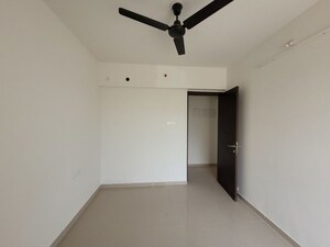 Room in 2 BHK Apartment at Puranik City Reserva, Ghodbunder Road – for Rent