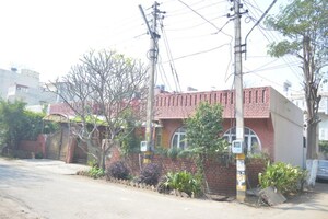 3 BHK Independent House – Exterior View View at Sector 14 - for Rent