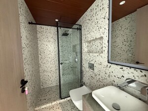 Bathroom in 4 BHK Apartment at Lodha Trump Tower, Worli – for Rent