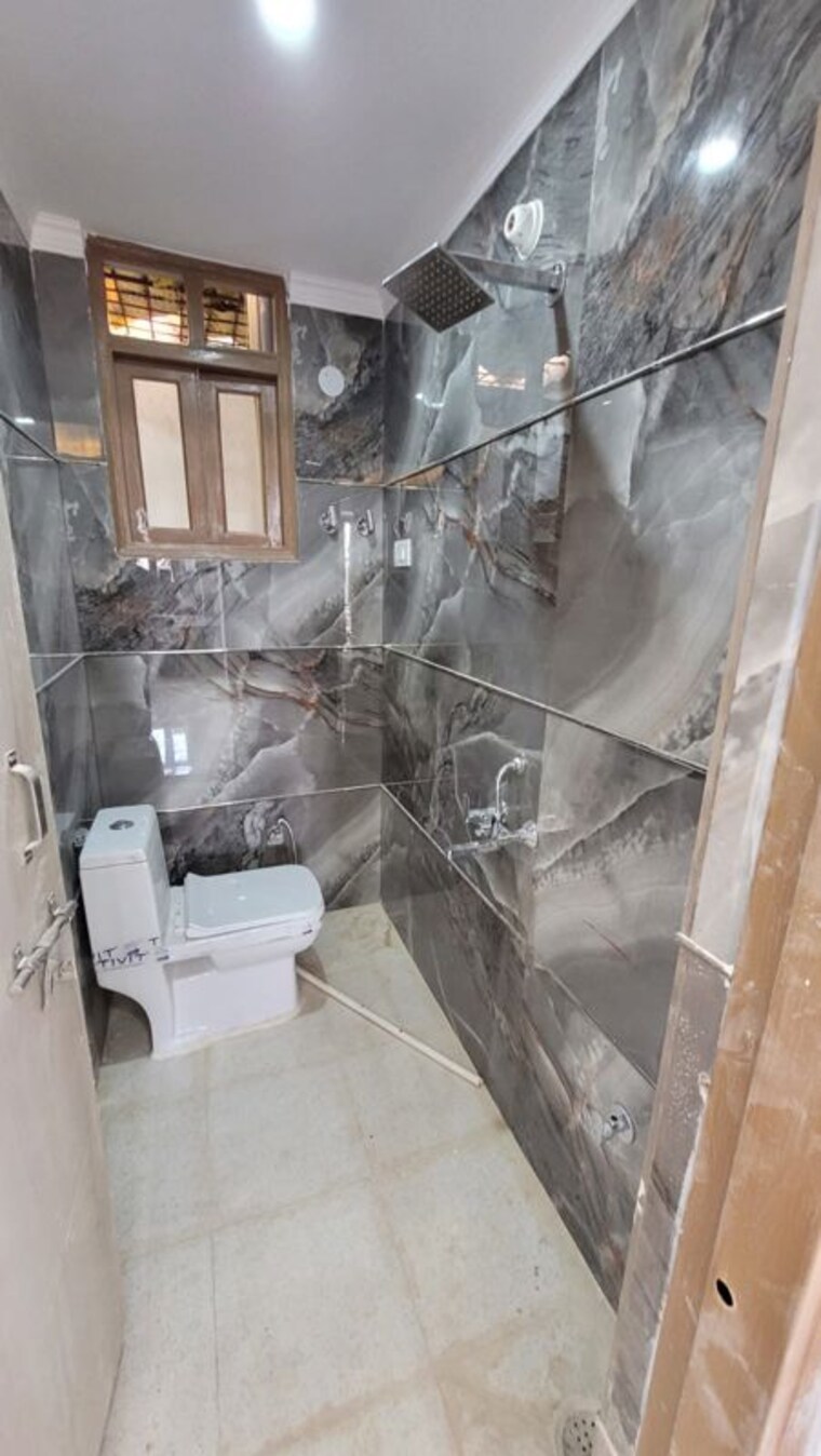 Bathroom, chattarpur 1 Bedroom 450 Sq.Ft. Builder Floor In Chattarpur Delhi 10685016