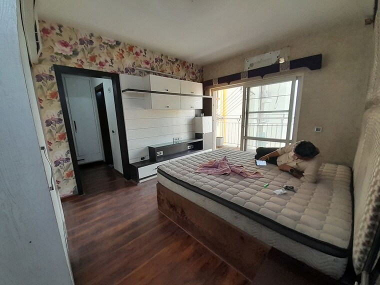 Bedroom, bptp-park-grandeura 3.5 Bedroom 2260 Sq.Ft. Apartment In Sector 82 Faridabad 10685046