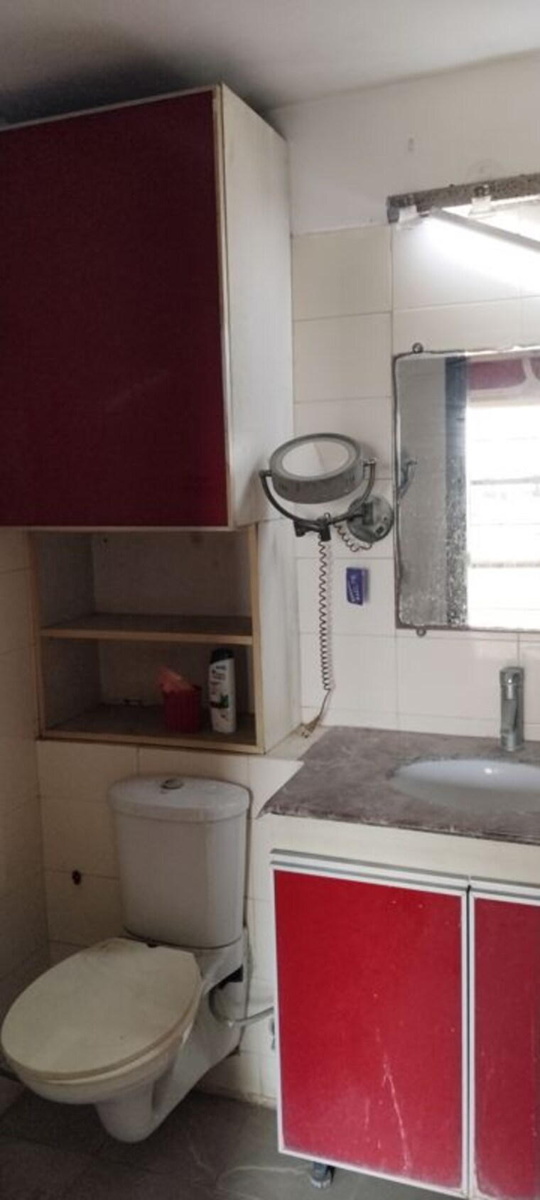 Bathroom, bptp-park-grandeura 3.5 Bedroom 2032 Sq.Ft. Apartment In Sector 82 Faridabad 10684992