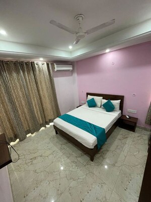 Bedroom in 1 RK Independent House at Sector 14 – for Rent