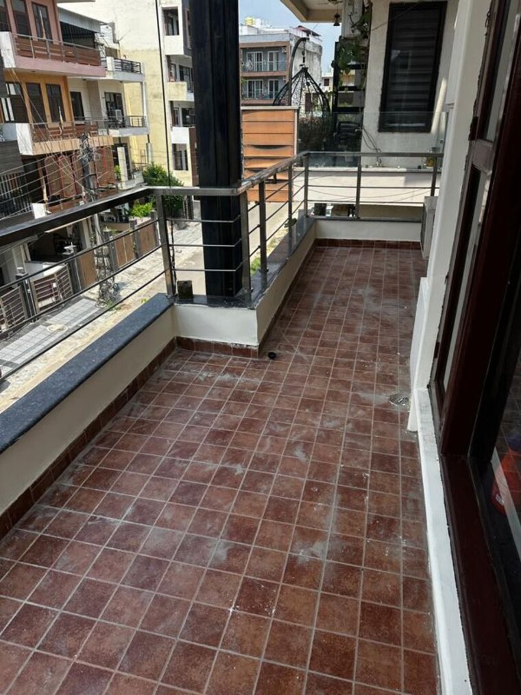 Balcony, sector 14 1 RK 352 Sq.Ft. Independent House In Sector 14 Gurgaon 10685052