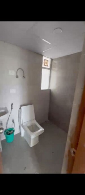 Bathroom in 3 BHK Apartment at Nilgiri Apartments, Sector 34 – for Rent