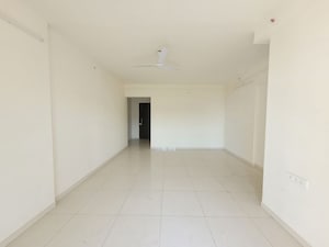 Room in 3 BHK Apartment at Godrej Emerald, Ghodbunder Road – for Rent