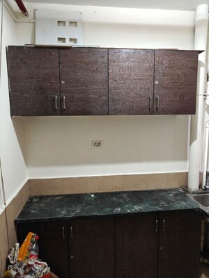 Furnished Amenities in 2 BHK Apartment at Amanora Gold Towers, Hadapsar – for Rent