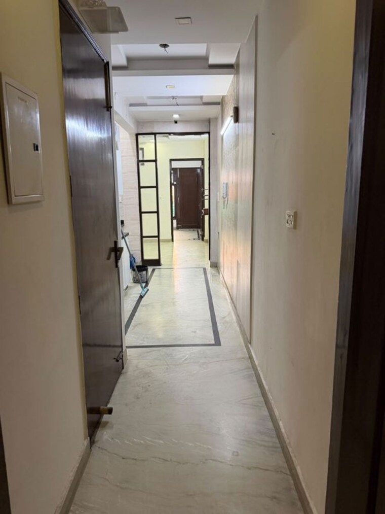 undefined, tagore garden 3 Bedroom 200 Sq.Yd. Builder Floor In Tagore Garden Delhi 10685083