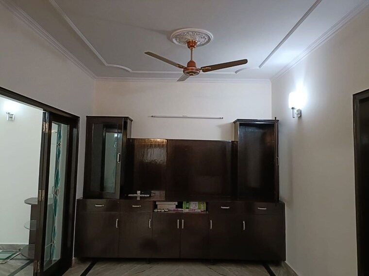 Living Room, sarvapriya vihar 3 Bedroom 2000 Sq.Ft. Builder Floor In Sarvapriya Vihar Delhi 10685128