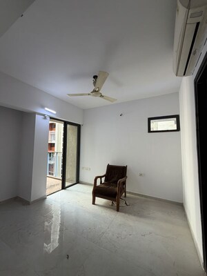 1.5 BHK Apartment For Rent in Lodha Lakeshore Greens, Dombivli East