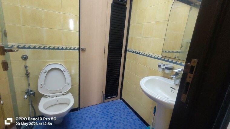 Bathroom, hiranandani-gardens-valencia 2 Bedroom 1050 Sq.Ft. Apartment In Powai Mumbai 10685154