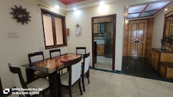 2 BHK Apartment For Rent in Hiranandani Gardens Valencia