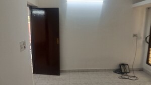 Room in 2 BHK Independent House at Ejipura – for Rent