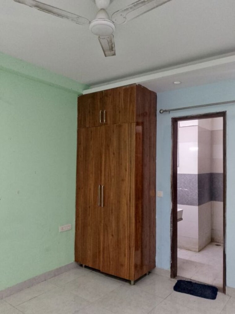 Room, sector 14 1 RK 317 Sq.Ft. Independent House In Sector 14 Gurgaon 10685165