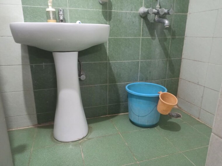 Bathroom, pws-7-hills 2 Bedroom 1155 Sq.Ft. Apartment In Narsingi Hyderabad 10685193