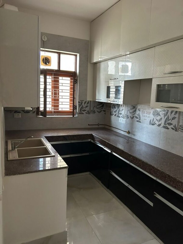 Kitchen, sector 57 3 Bedroom 1800 Sq.Ft. Builder Floor In Sector 57 Gurgaon 10685214