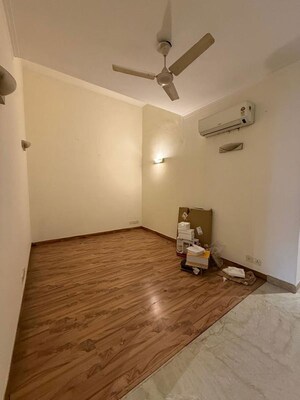 Room in 3 BHK Builder Floor at New Friends Colony – for Rent