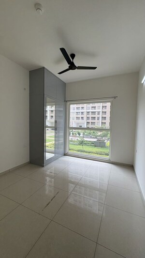 Room in 2 BHK Apartment at Sobha Dream Gardens, Thanisandra Main Road – for Rent