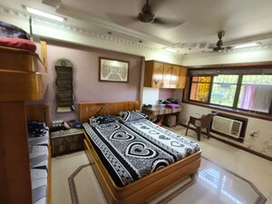 Bedroom in 2 BHK Apartment at Golden Square, Santacruz East – for Rent