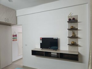 Furnished Amenities in 1 RK Independent House at Sector 14 – for Rent