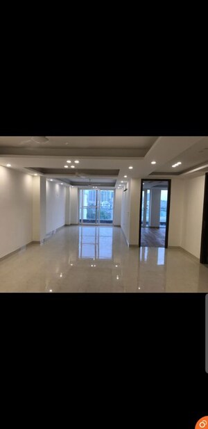 Room in 3 BHK Builder Floor at Amolik Aster Woods, Sector 98 – for Sale