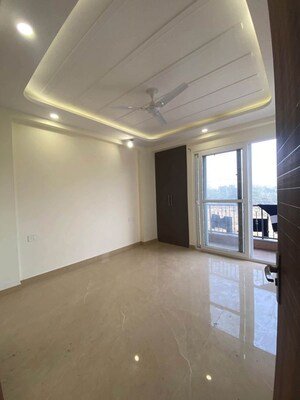 Room in 2 BHK Builder Floor at Saket – for Rent
