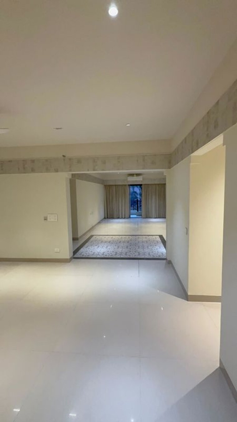 Room, embassy-lake-terraces 5 Bedroom 9156 Sq.Ft. Apartment In Hebbal Kempapura Bangalore 10685239