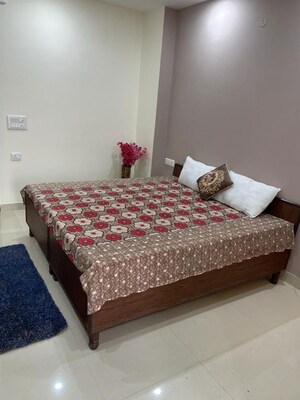 Bedroom in 1 RK Independent House at Sector 14 – for Rent