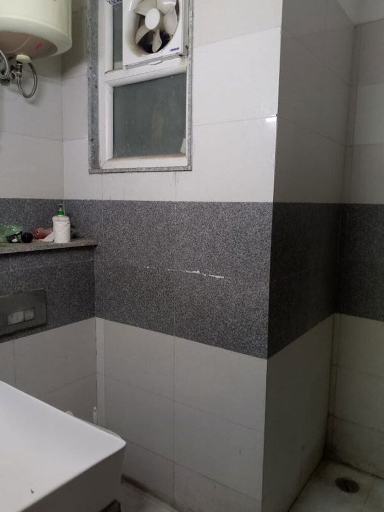 Kitchen, sector 14 1 RK 248 Sq.Ft. Independent House In Sector 14 Gurgaon 10685253