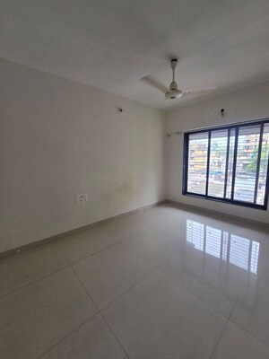 Room in 2 BHK Apartment at Kolte Patil Alora, Santacruz East – for Rent