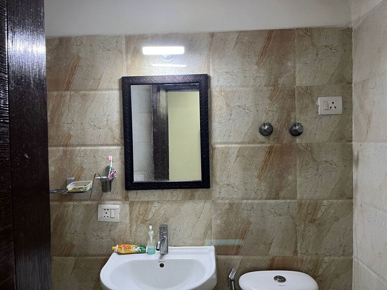 Bathroom, saviour-green-arch 2.5 Bedroom 1180 Sq.Ft. Apartment In Tech Zone 4 Greater Noida Greater Noida 10685299