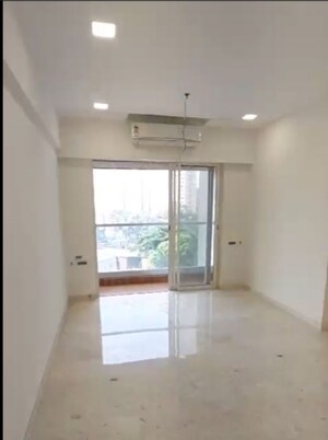 Room in 3 BHK Apartment at Ekta Tripolis, Goregaon West – for Rent