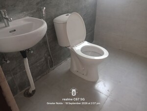 Bathroom in 2 BHK Apartment at Amrapali Dream Valley – for Rent