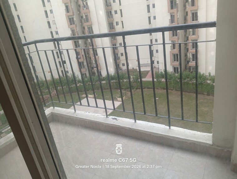 Balcony, amrapali dream valley 2 Bedroom 1115 Sq.Ft. Apartment In Amrapali Dream Valley Greater Noida 10685321