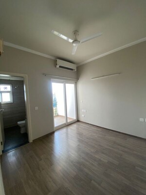 Room in 2.5 BHK Builder Floor at Central Park Flower Valley, Sohna Sector 33 – for Sale