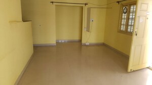 Room in 3 BHK Builder Floor at Ejipura – for Rent