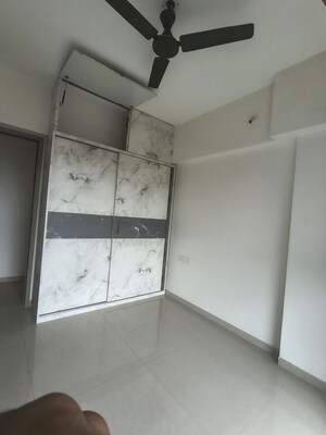 Room in 2 BHK Apartment at Rustomjee Erika, Bandra East – for Rent