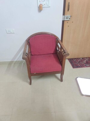Furnished Amenities in 1 BHK Apartment at Sonal Link Residency, Malad West – for Rent