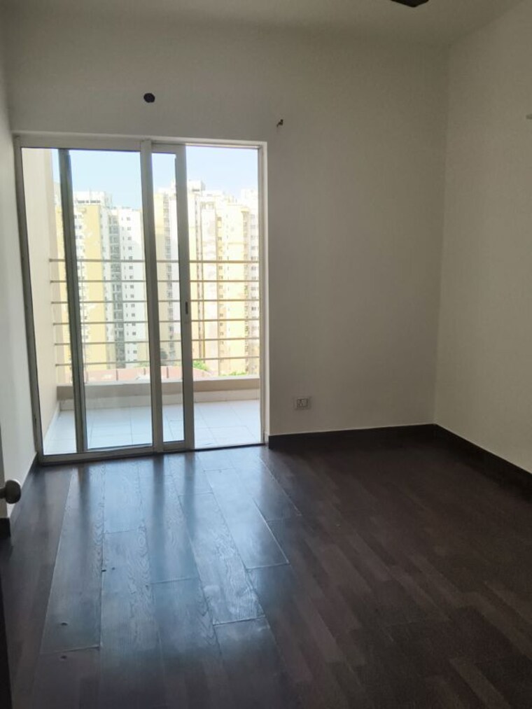 Room, paras-tierea 3 Bedroom 1410 Sq.Ft. Apartment In Sector 137 Noida 10685347