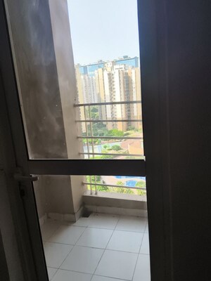 Bathroom in 3 BHK Apartment at Paras Tierea, Sector 137 – for Rent